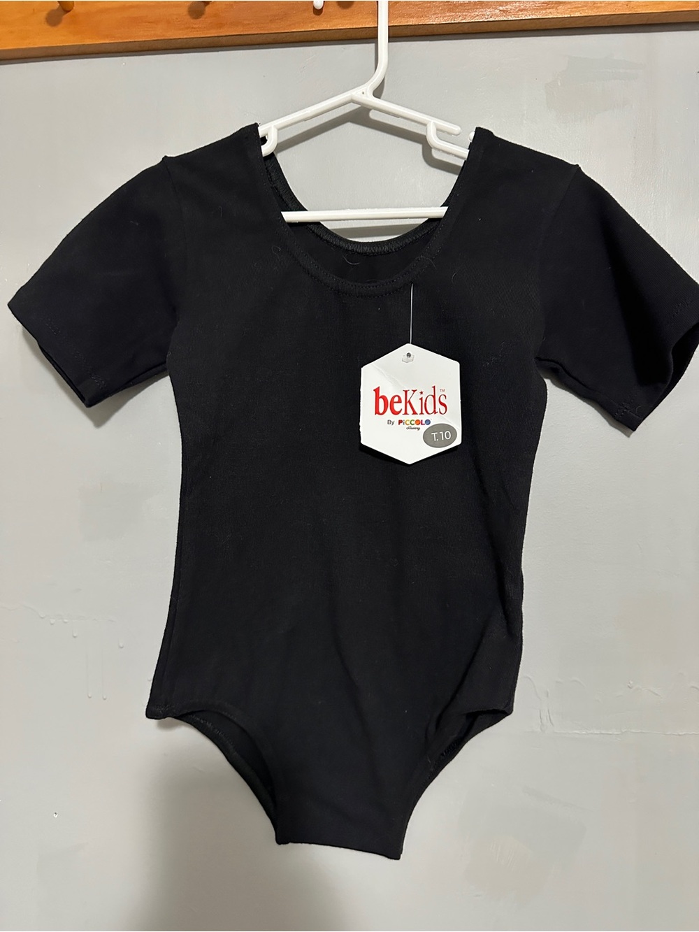 Girls' Black Short-Sleeve One-Piece Bodysuit T10